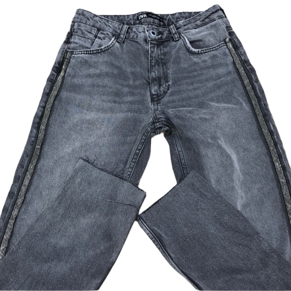 Zara size 4 grey black raw hem high rise jeans